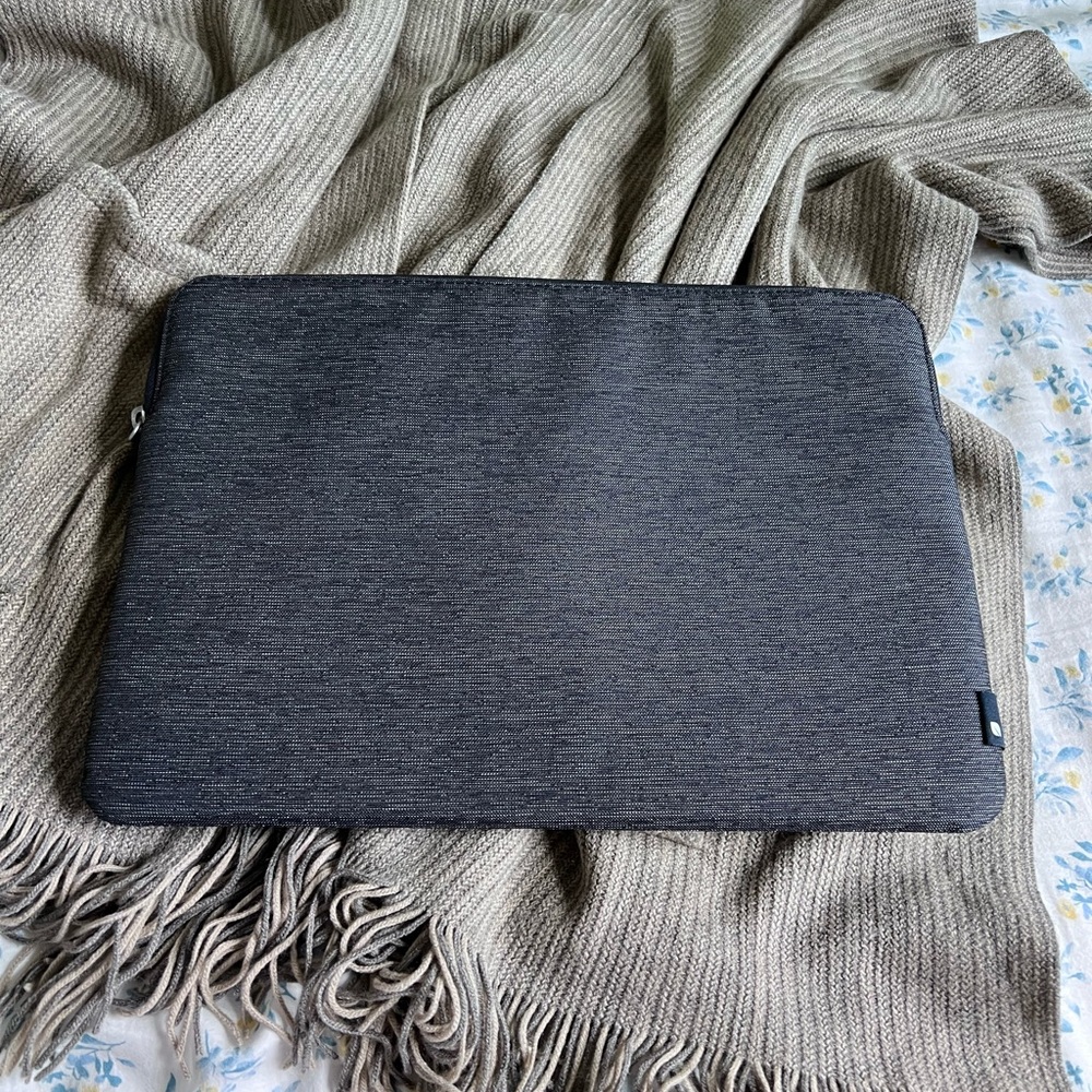Macbook or Laptop Sleeve Case for 13inch. - Picture 4 of 5
